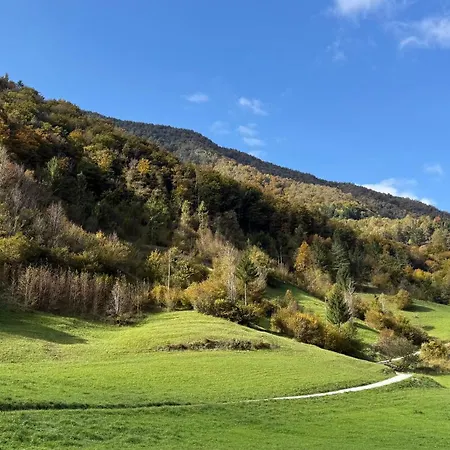 Pstina مزرعة للإقامة